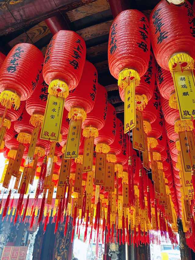 豐原最早的廟宇，宮內有嘉慶年間的文物喔！