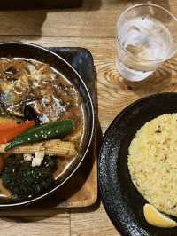 札幌初夏兩日散步：把晴天、海膽與限定 T 都帶回家