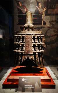 The Dual Pulse of Xián