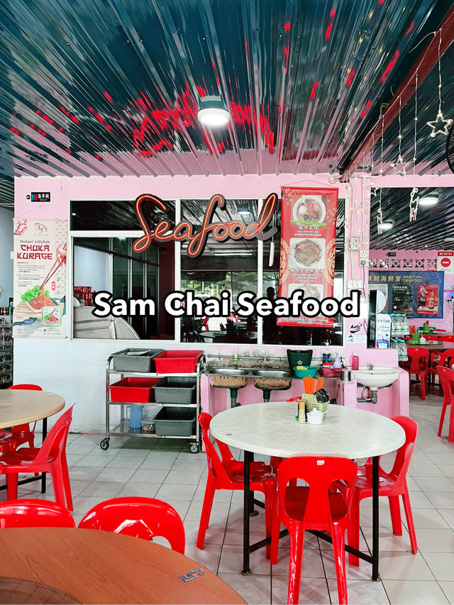 “Sam Chai Seafood Sematan: A Classic Spot for Fresh Coastal Flavours”