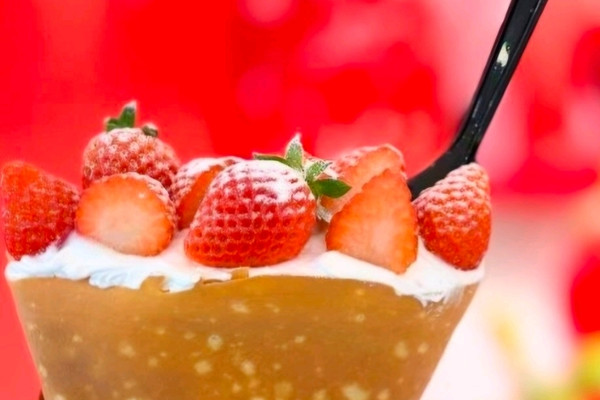 Osaka】 2026 Hanshin Umeda Valentine's Event: Crispy Strawberry