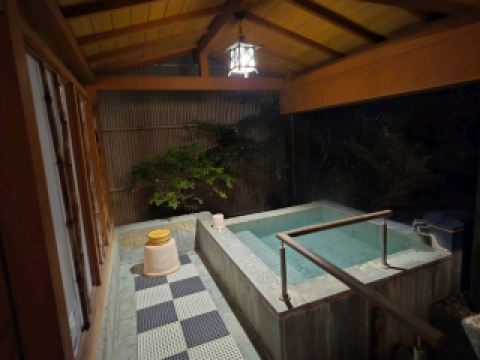 คู่มือฉบับสมบูรณ์สำหรับบ่อน้ำพุร้อนที่เหมาะสำหรับครอบครัว ณ โรงแรมจื่อไจ้จวง