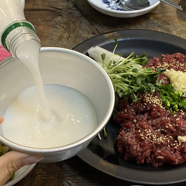 이문동 육회 맛집 경동육회 이문동본점