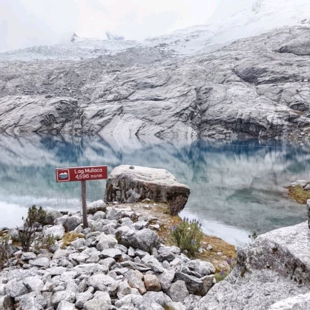 A big challenge to visit four lakes in one day from Huaraz by myself 