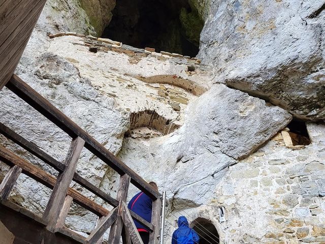 Predjama Castle 🏰