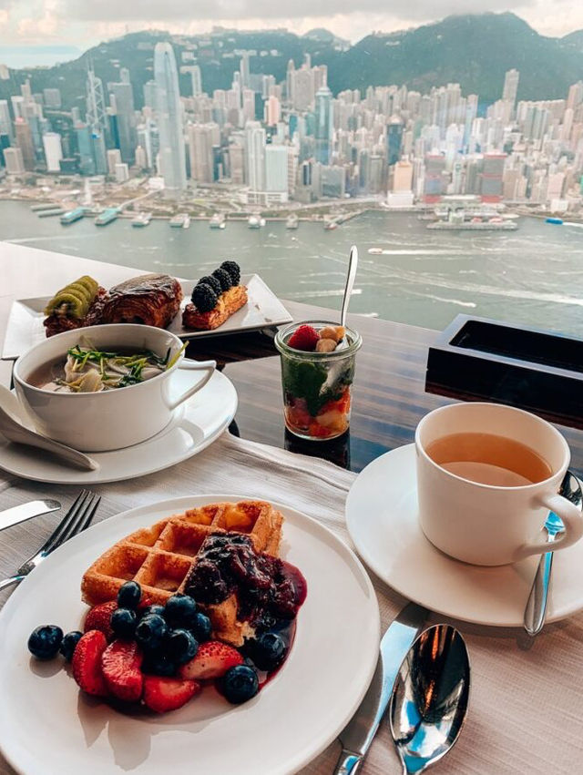 The best hotel view in Hong Kong 🇭🇰 