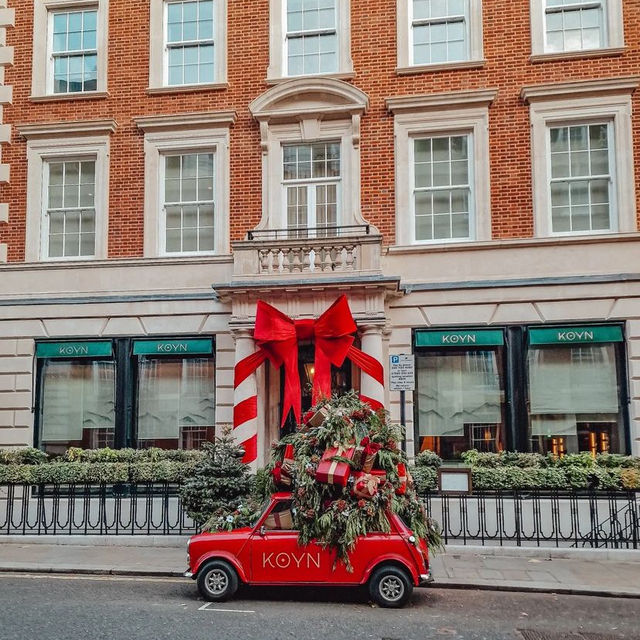 A Festive Shopping Extravaganza