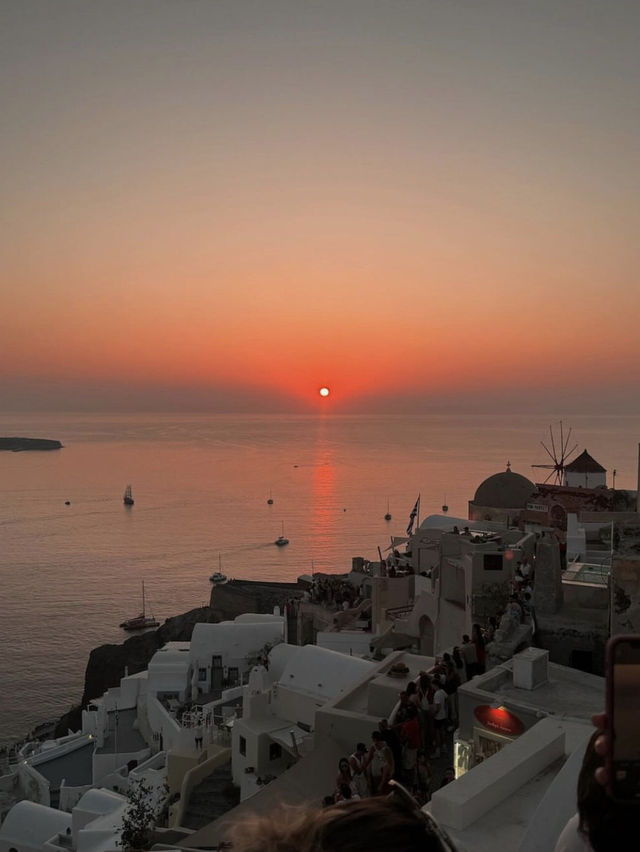 Santorini sunset is the best 🎬