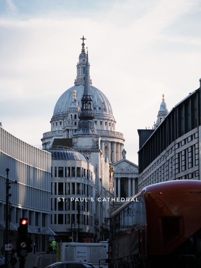 London City Walk: From Skyline Views to City Charm 🇬🇧
