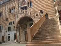 Beste pieces of modern art in Verona in a hidden building in the center!