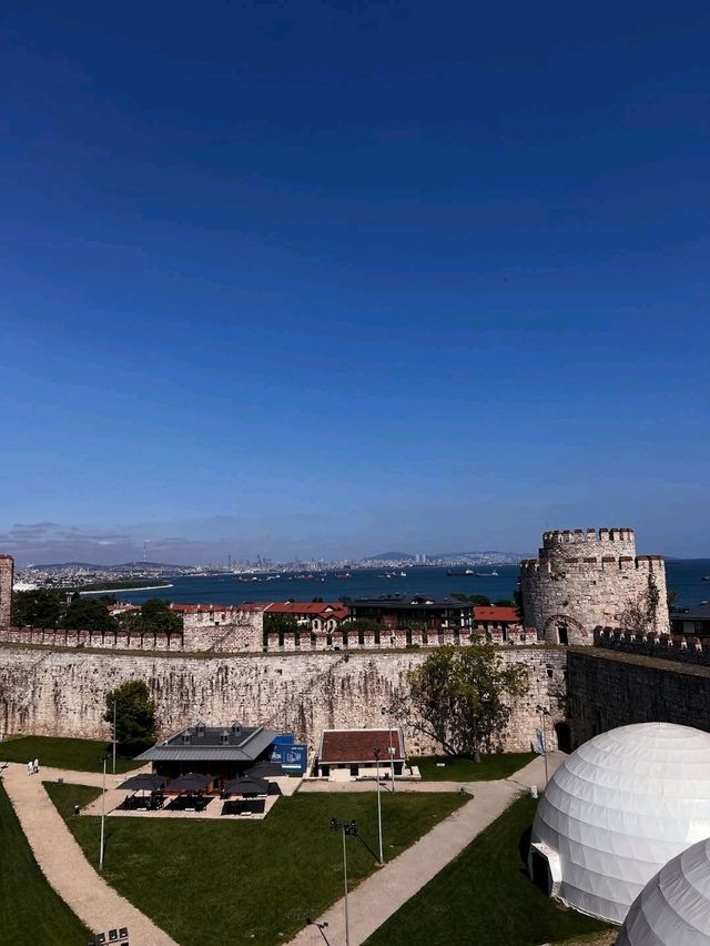🏰✨“Echoes of Empire: Exploring the Forgotten Majesty of Yedikule Hisarı”✨🏰
