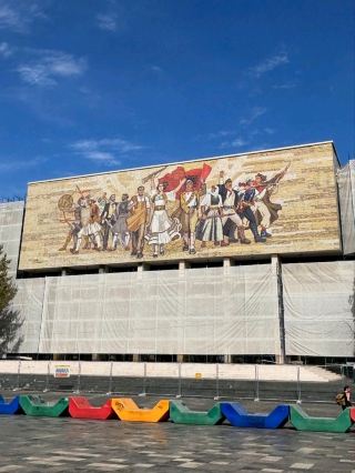 Один день в Тиране: яркое приключение!
