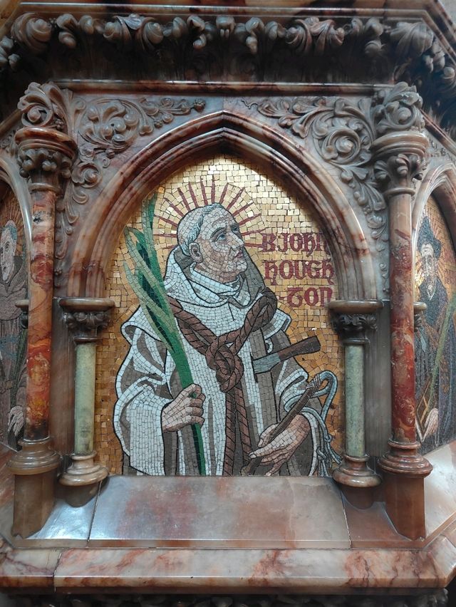 A Pillar of Memory – Mosaic Art at The Holy Name Church