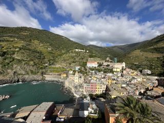 Vernazza สวรรค์แห่งวิวทะเลและสถานที่สำคัญทางสถาปัตยกรรมใน Cinque Terre 📸