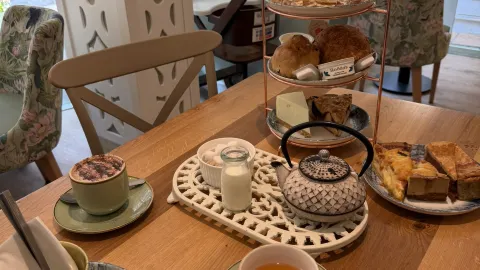 Teh Sore Tradisional Inggris di Durham | Cuma £22 per Orang ☕ — traveler post in Durham