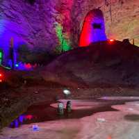 Huanglong colorful cave