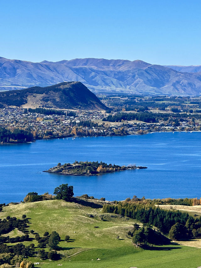 Autumn Story - Wanaka Roy Peak Trail