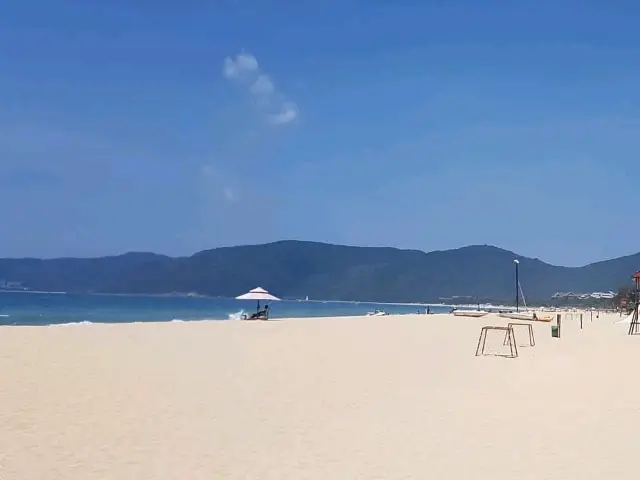 Cleanest Beach in Sanya 🇨🇳