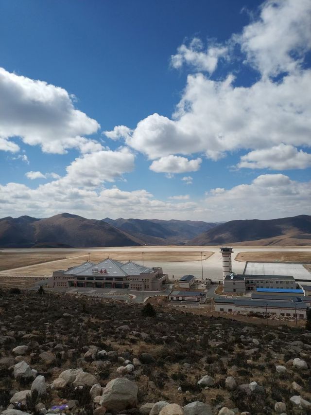 甘孜藏族自治州,欣賞日照金山再來泡個溫泉 甘孜藏族自治州,欣賞日照金山再來泡個溫泉