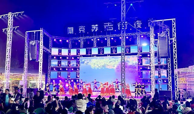 新疆夜市遠不止吃吃喝喝這麼簡單，居然還有…