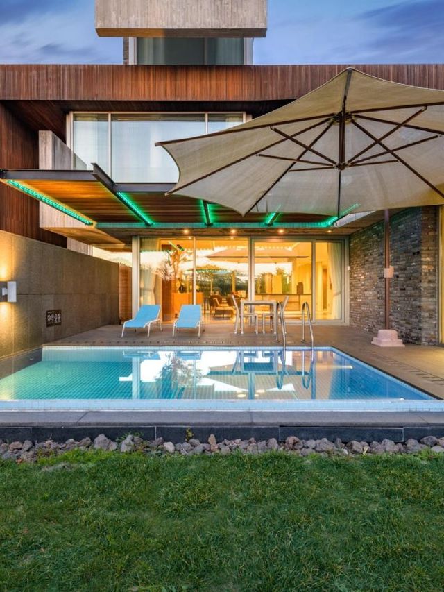 🌟 Jeju Getaway: Luxe Bayhill Pool & Villa 🌊