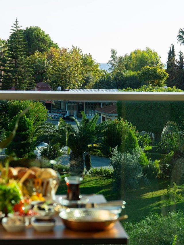 🌟🏨 Top Picks for a Stylish Stay in Antalya 🌊🌴