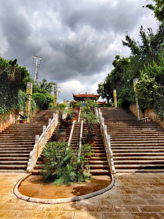 玉溪避暑之選：寧州公園。