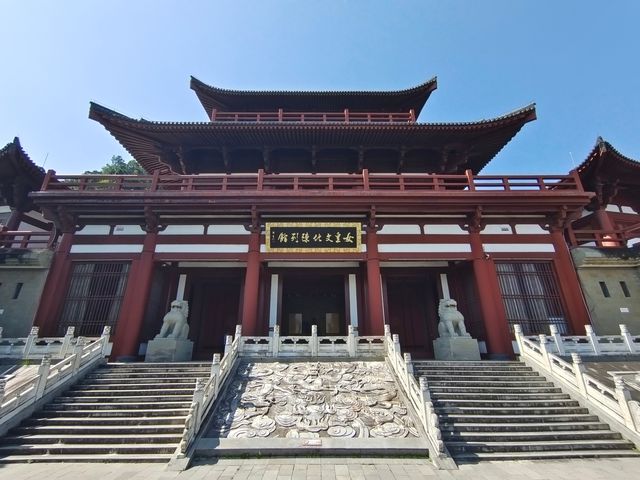 皇澤寺——女皇帝武則天祀廟。