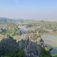 【ベトナム/ニンビン/ムア洞窟】500段の階段を登ると絶景が広がってます！
