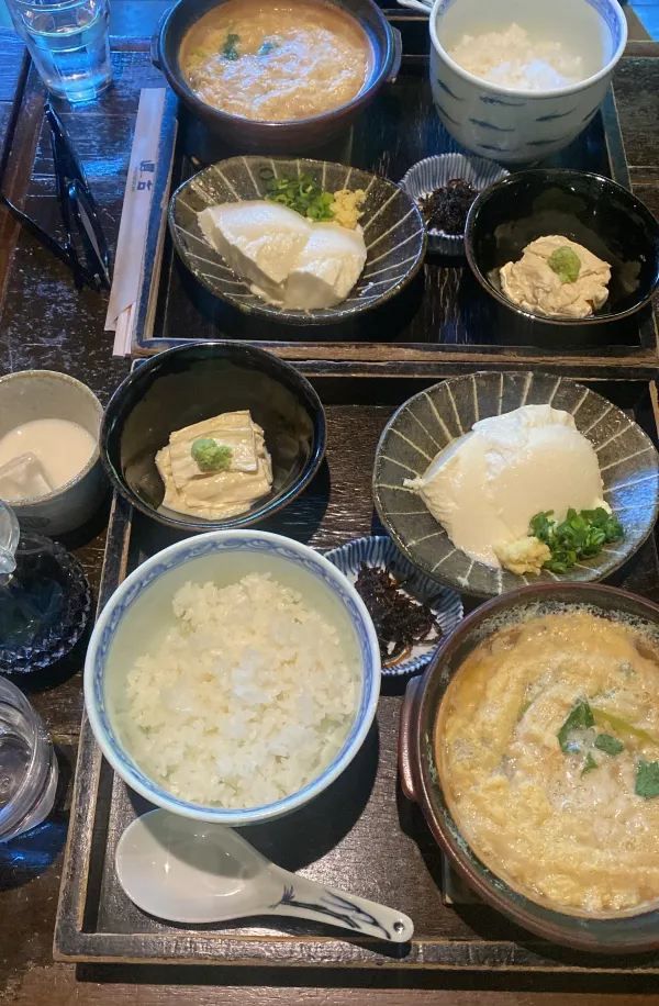 湯葉丼 直吉：箱根で豆腐を堪能！