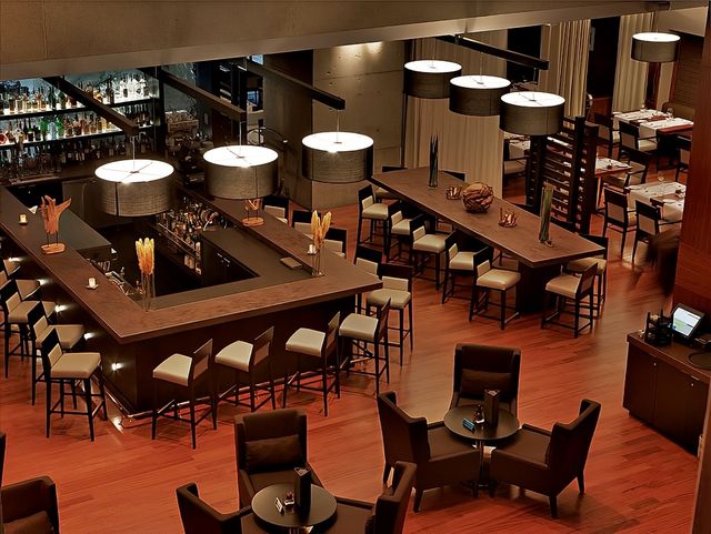多倫多希爾頓酒店：市中心完美住宿體驗  145 Richmond Street West