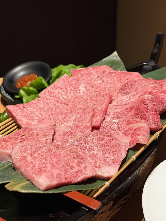 大阪心齋橋必吃！這家烤肉直接封神🥩黑毛和牛控衝就對了！