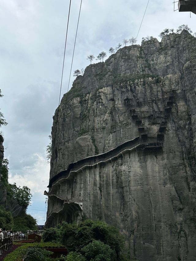 避開人潮闖入綠野仙蹤‖去峽谷深處聽山風講故事～