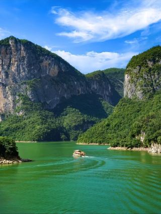 Enshi Travel โรงแรมสะดวกสุดๆ ไม่เห็นซีรี่ย์สมบัติ!