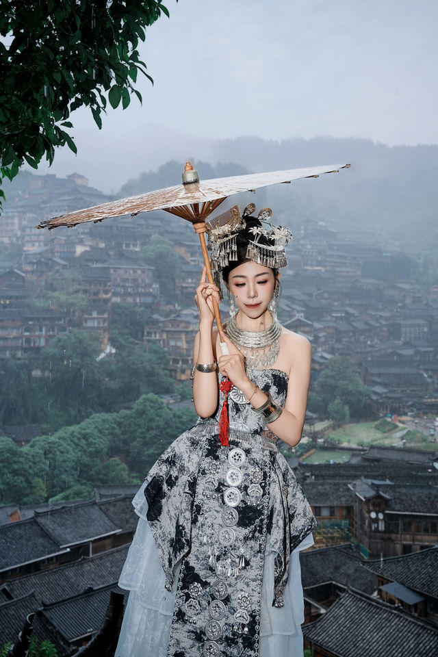 嚟千戶苗寨，當然要體驗苗族服飾寫真啦……