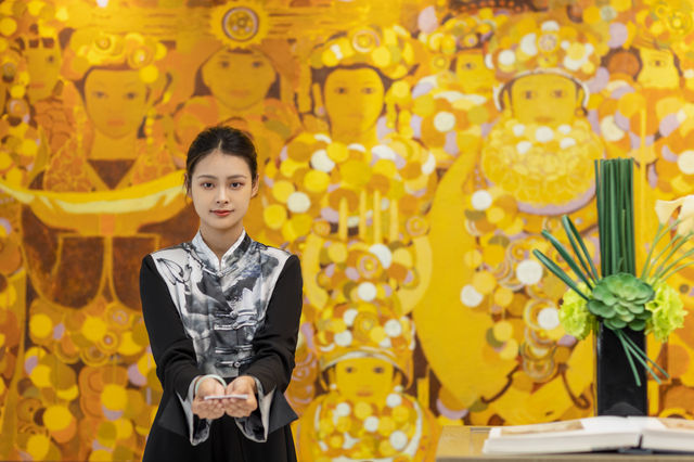 5000冊書閣×苗族風情美學人文心選酒店