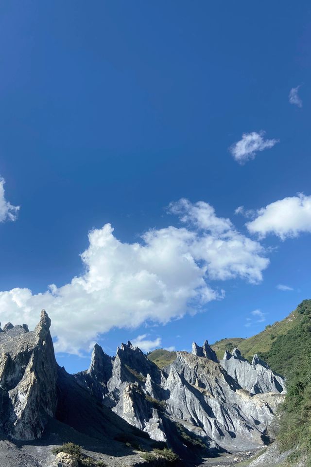 雲南石林奇幻冒險｜變身科幻電影主角的絕美秘境！