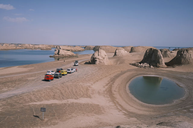 青海狂野大片!在烏素特水上雅丹當一天西部牛仔 青海狂野大片!在烏素特水上雅丹當一天西部牛仔