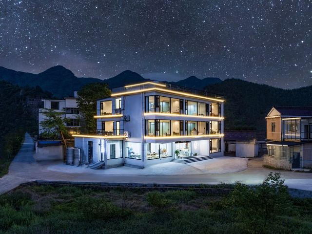 月亮灣秘境！時間之外民宿藏山詩意