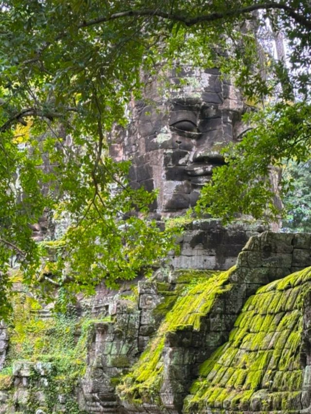穿越千年遇見高棉的微笑巴戎寺 穿越千年遇見高棉的微笑巴戎寺