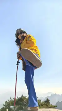 爬黃山，這些裝備和姿勢，明豔出片又實用！