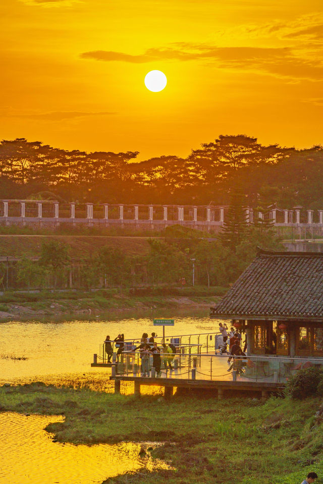 南寧拍照天花板｜藍天建築相思小鎮秒出大片