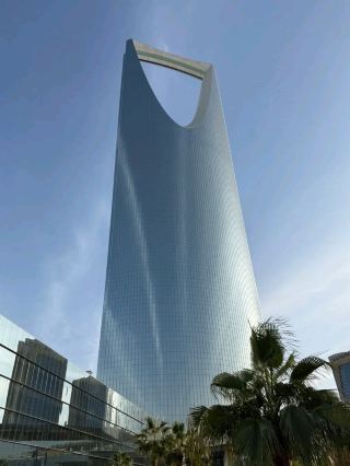 國泰開通直飛！免簽降落中東神祕心臟，利雅得的“土豪與保守”絕對顛覆認知🦅