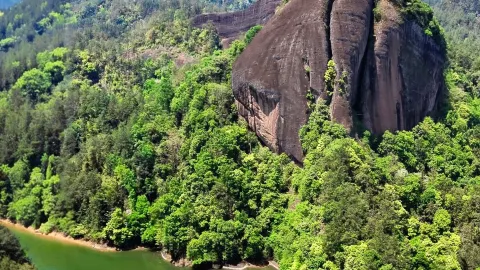 The legendary landscape truly hides the serene and elegant Jiulong Secret Realm here in Yichun, Jiangxi — traveler post in Tonggu