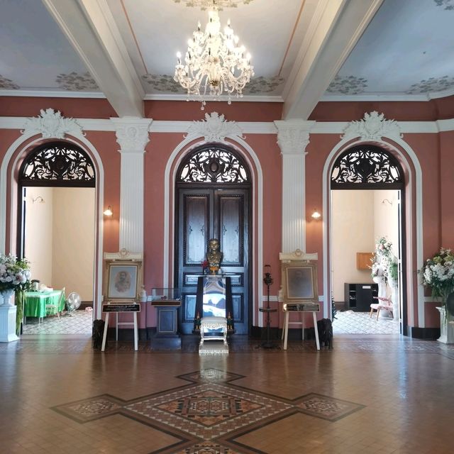 ตึกเจ้าพระยาอภัยภูเบศร  สถานที่มีมนต์ขลังของปราจีน