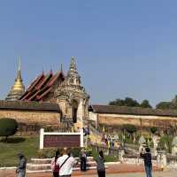 วัดพระธาตุลำปางหลวง สักการะเพื่อมงคลคนปีฉลู