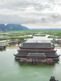 Chùa Tam Chúc - Quần thể chùa lớn nhất 