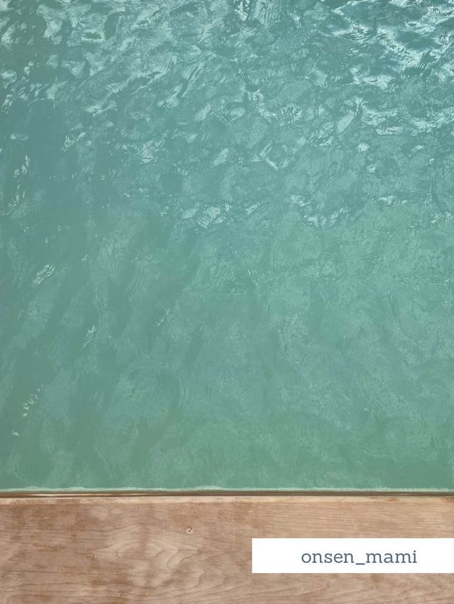 【福島 高湯温泉】水色の温泉に入れる大浴場と露天風呂