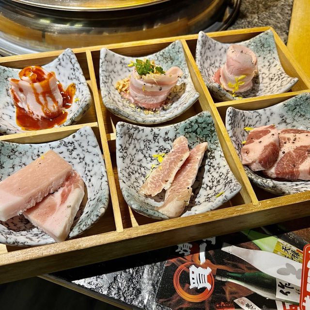 三五知己聚腳地點^燒肉酒場