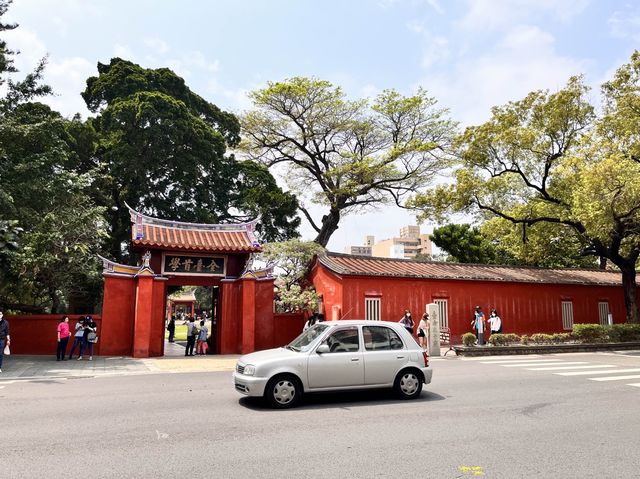 國立台灣文學館 - 西日式的氣派建築